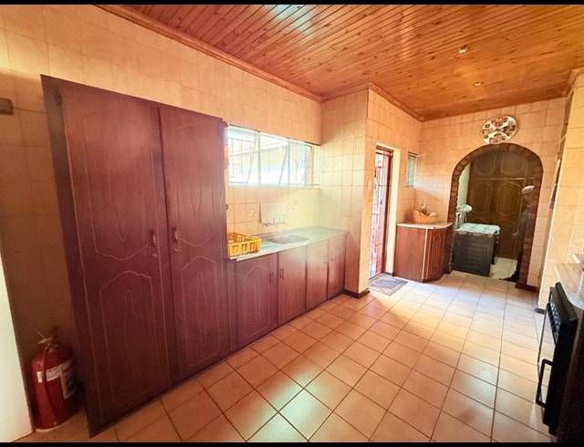 3 BEDROOM HOUSE FOR SALE IN VANDERBIJLPARK SE 2